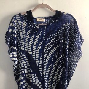 Fuzzi Blue and White Patterned Top